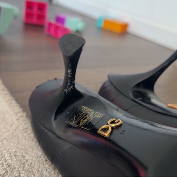 Reserved Please don’t buy/ Elegant Black Designer Women's Pumps - Picture 4 of 5